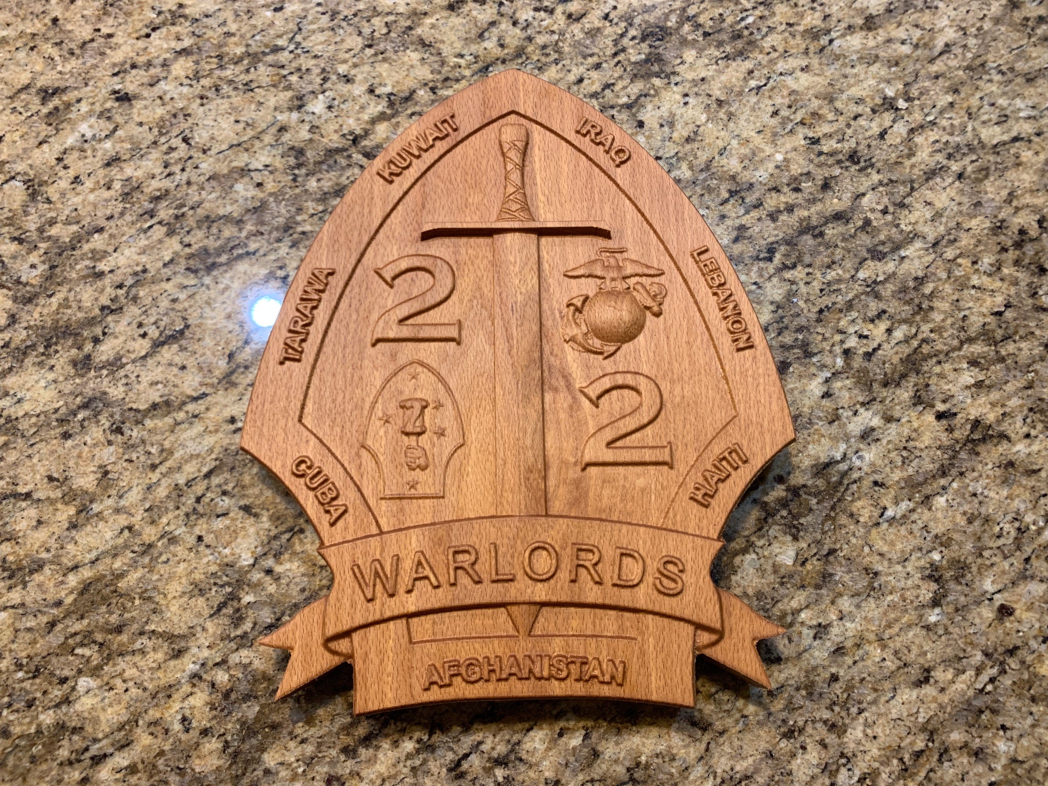 V31402 – Carved 3D Wall Plaque of the Great Seal of the United States  Marine Corp (official colors)